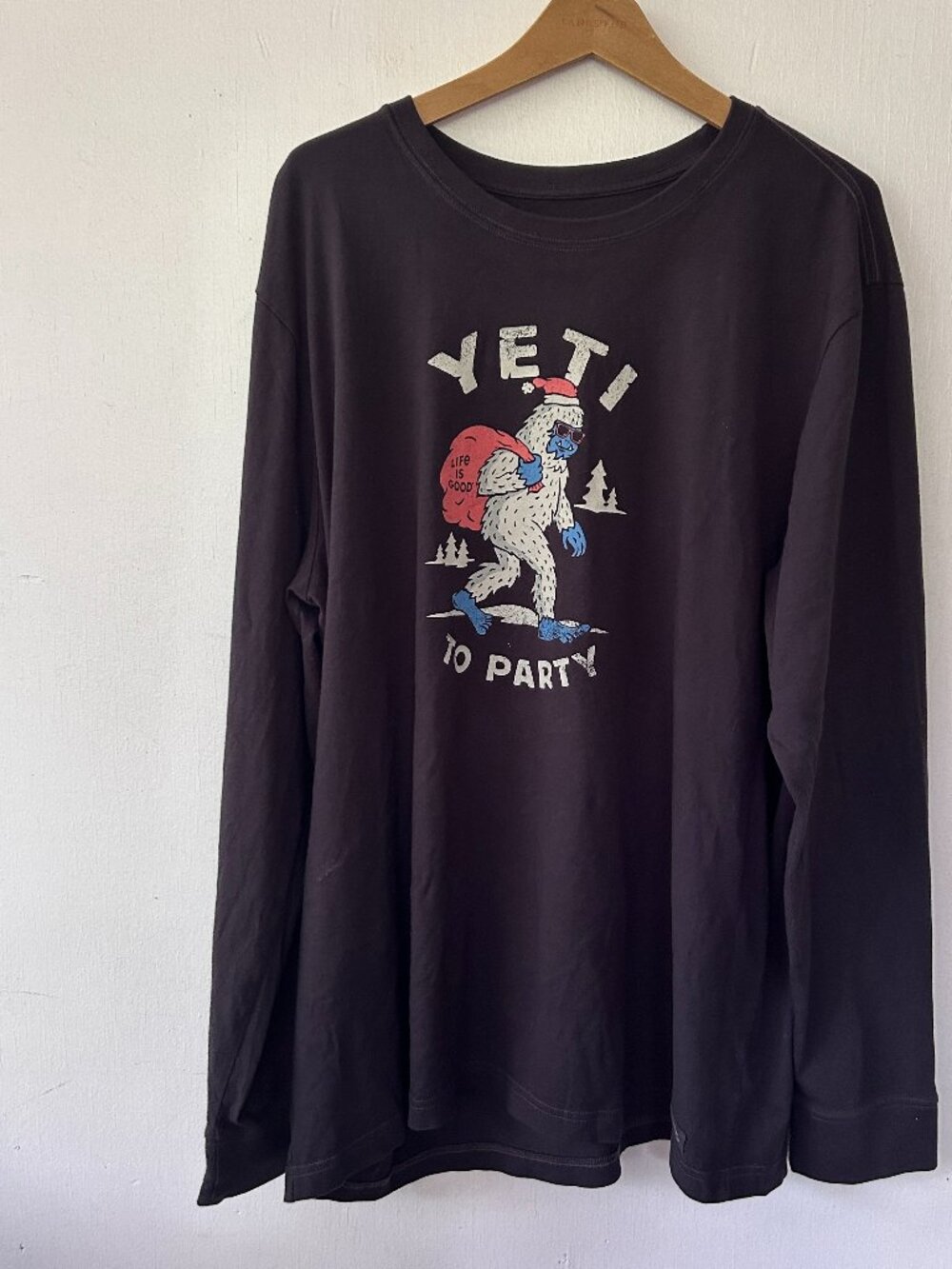 Life is Good‎ Long Sleeve Crusher Tee Mens XXL Black Yeti to Party Holiday Santa